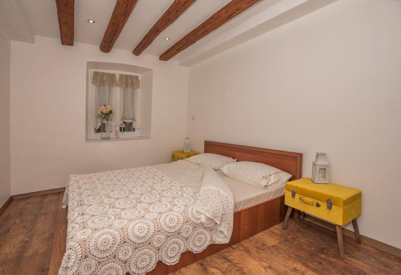 Apartman Teta Jadre มาคาร์สกา ภายนอก รูปภาพ