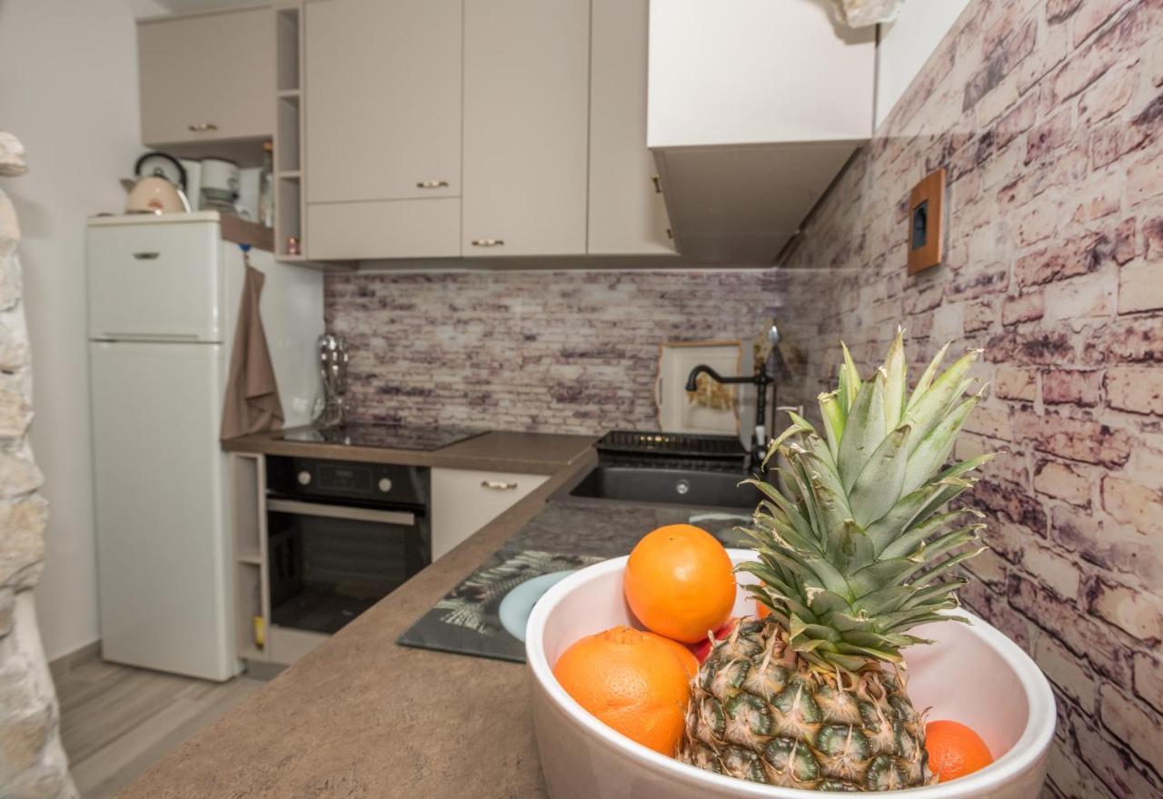 Apartman Teta Jadre มาคาร์สกา ภายนอก รูปภาพ